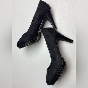 NWOB Reitmans BLK High Heel Pumps, 10 Fall Sale